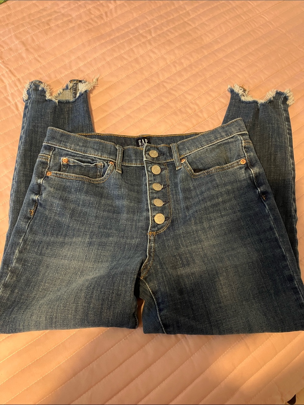GAP High-Rise Button-Fly True Skinny Distressed Hem Jeans 28 Petite EUC